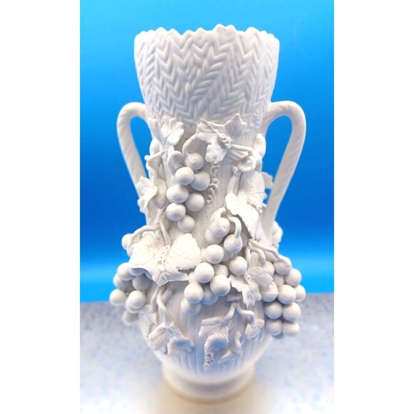 Antique Blanc De Chine Parian Ware Porcelain Bisque Amphora Vases Set Of 2 - Picture 13 of 15